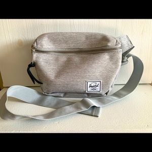 Hershel Supply Co. “Fifteen” HipPack, Gray